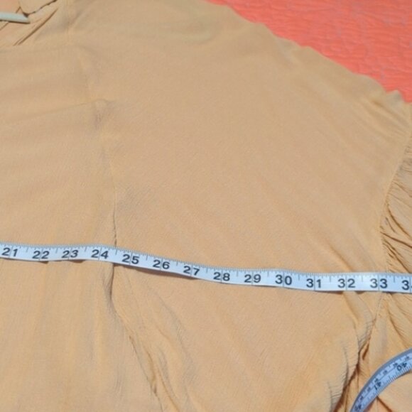 COPY - Beautiful Flowy With Flutter Sleeve (P to P 33) Fits Most as a cover up - Picture 5 of 5